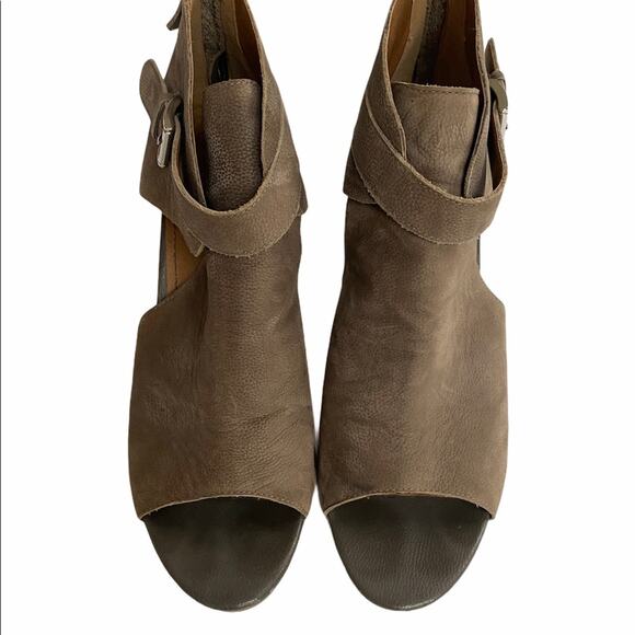 14th & Union Block Heel Peep Toe Bootie Size 9 Boho Academia Classic - Picture 3 of 9